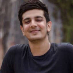 Vardhaman Shah, Creative Director